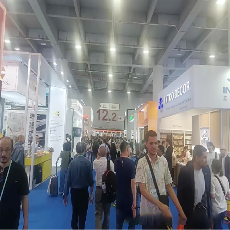 The Orient YIGE appeared at the Guangzhou Trade Fair, and international friends were enthusiastic